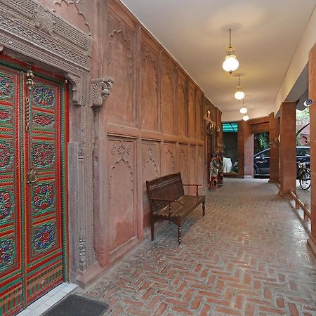 Oyo 1427 Hotel Malhar Haveli Noida Exterior foto