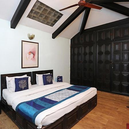 Oyo 1427 Hotel Malhar Haveli Noida Exterior foto