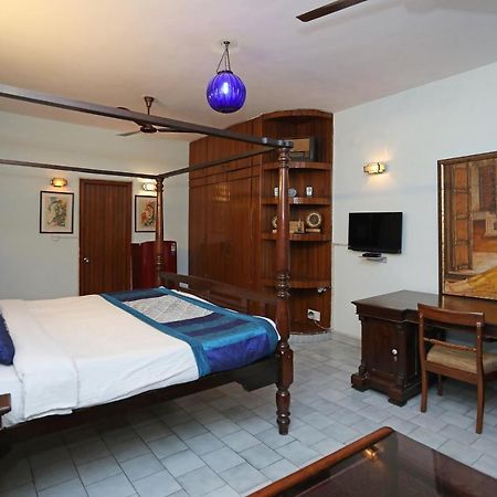 Oyo 1427 Hotel Malhar Haveli Noida Exterior foto