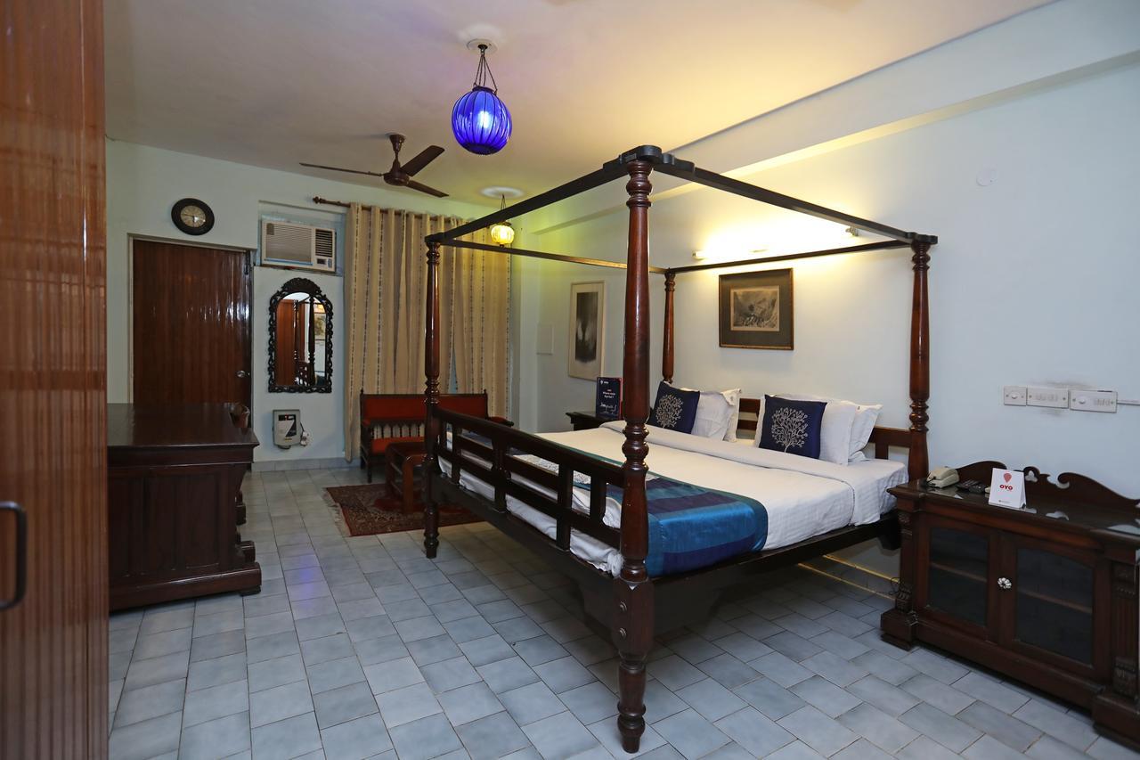 Oyo 1427 Hotel Malhar Haveli Noida Exterior foto