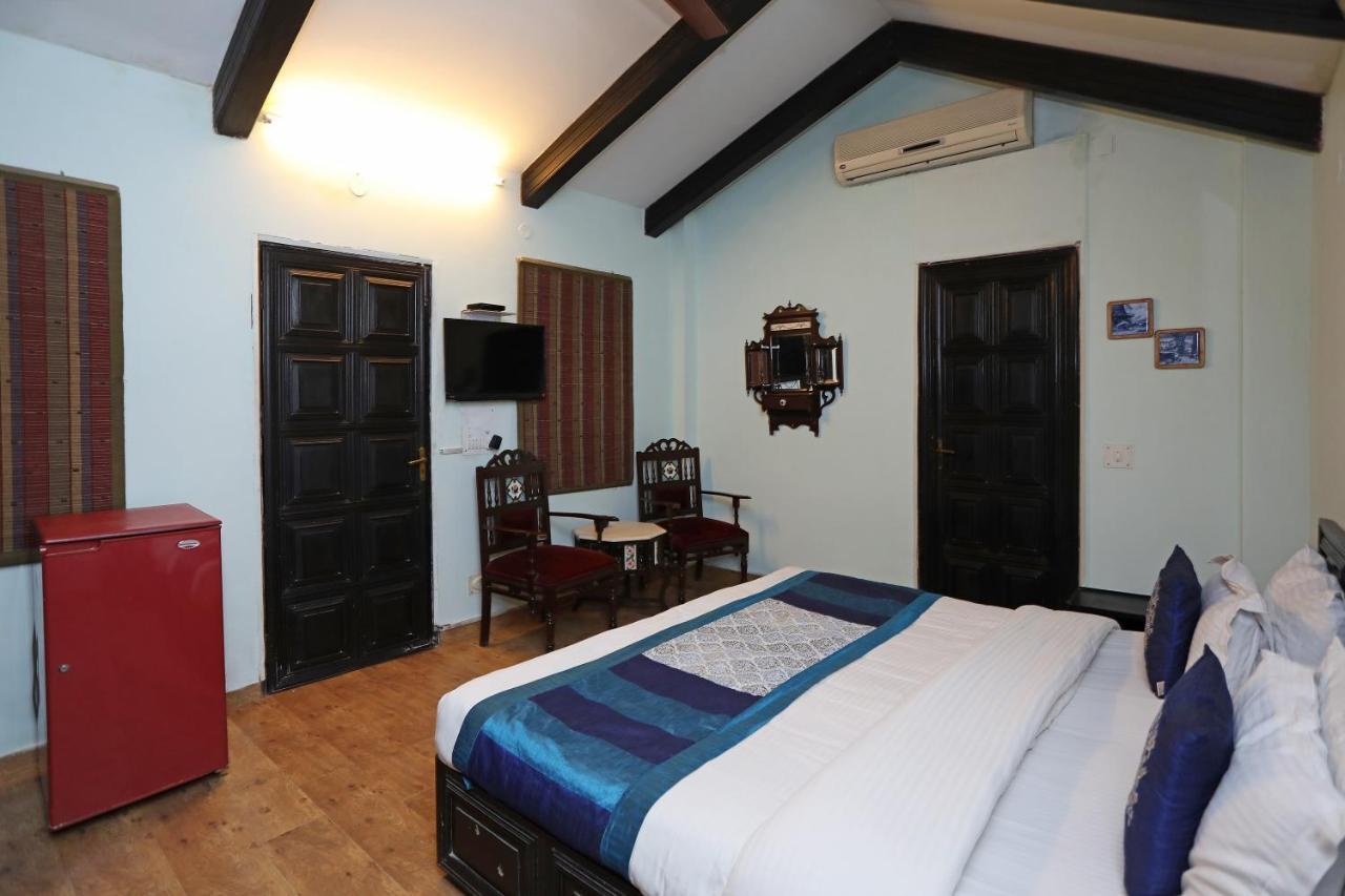 Oyo 1427 Hotel Malhar Haveli Noida Exterior foto
